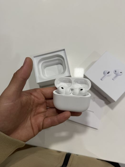 Air pods 3 pro.