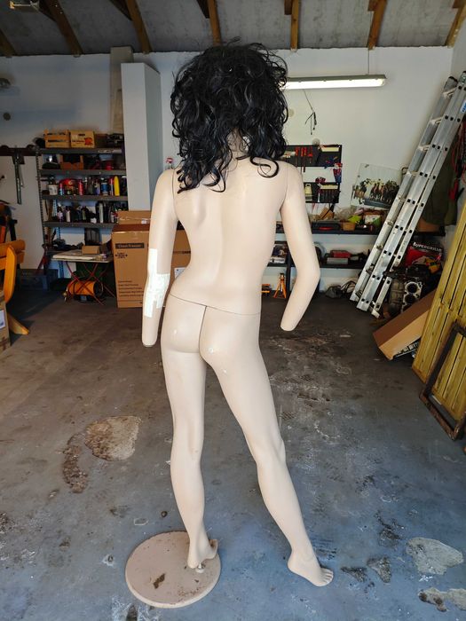 Manekin kobieta 2 m z peruką