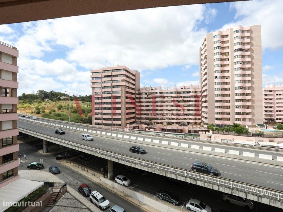Apartamento T4 No Golden Park Nas Laranjeiras