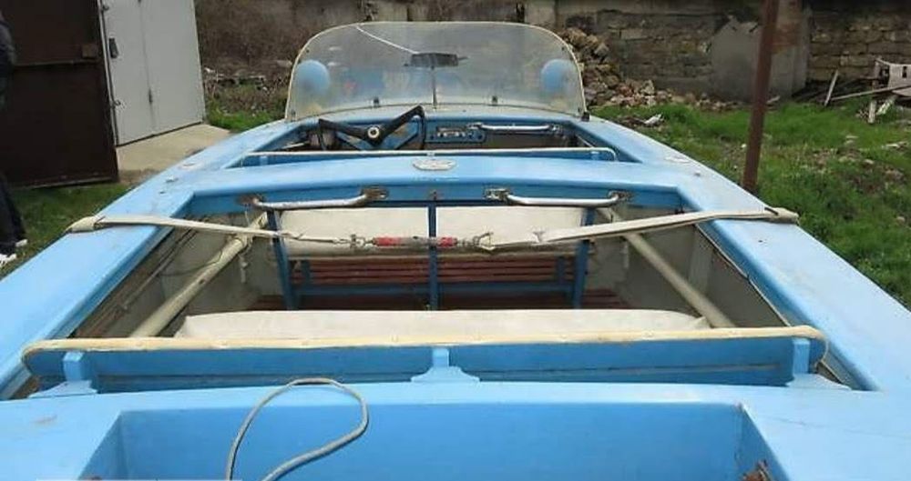 Продаётся катер водный транспорт