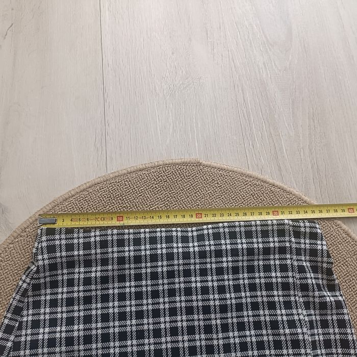 Spódniczka mini, z nacięciem, w kratkę, rozmiar S