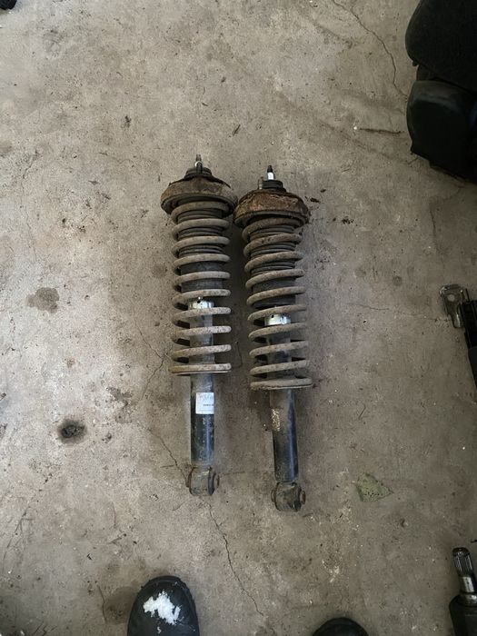 Стойка пружина митсубиси мітсубісі галант mitsubishi galant 6