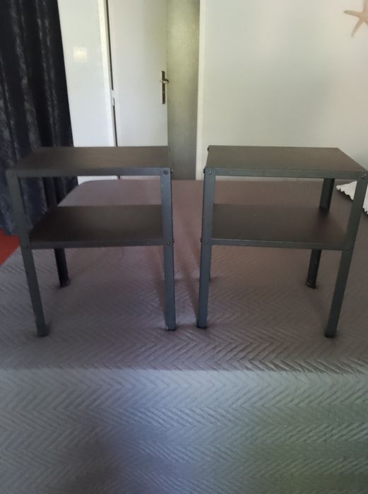 Conjunto de mesas cabeceira preta