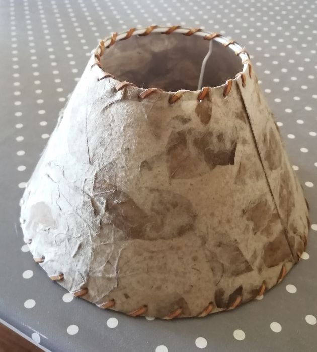 Abajur folhas secas de Outono