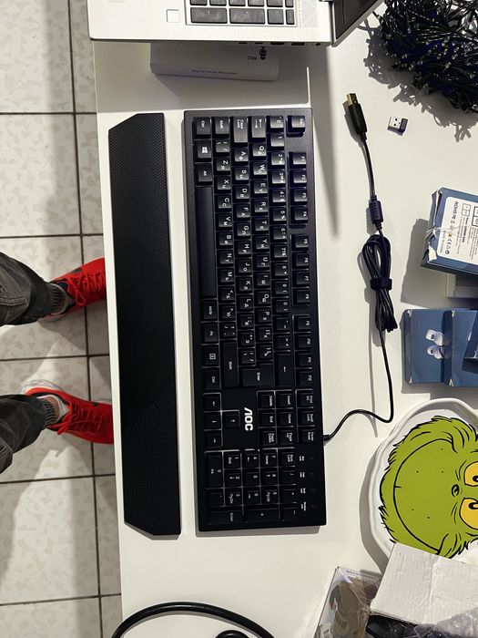 Klawiatura gamingowa AOC RGB – przewodowa, pełnowymiarowa