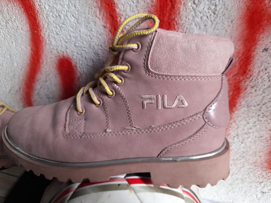 Piękne trzewiki dziewczęce ,,,FILA"numer 36""
