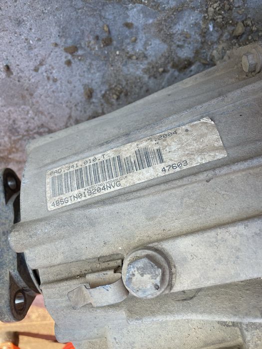Продам запчастини WV Toureg 2004