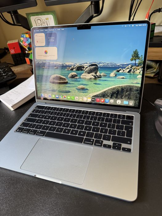 MacBook Air M4 Sky Blue 4ciclos