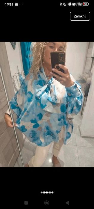 Niebieska koszula atłasowa oversize kwiaty