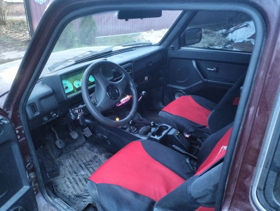 Нива газ бензин на гарній гумі