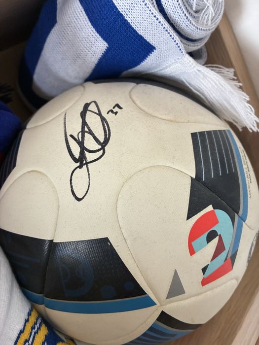 Pilka Lechia Gdansk, autograf Milinkowic Savic