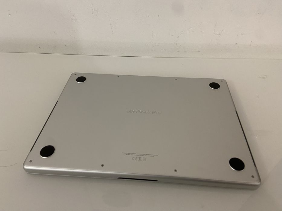 MacBook Pro 14” M4  – 16GB | 512GB