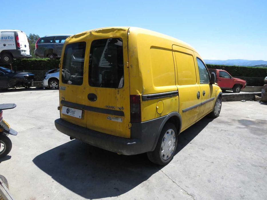 Opel Combo 1.3CDTI de 2005 - Peças Usadas