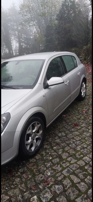 Opel astra  2005