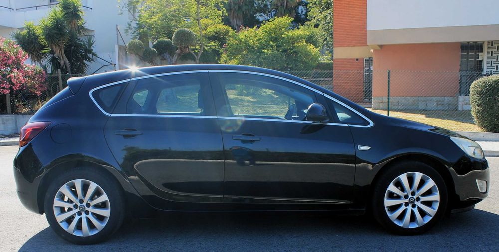 Opel Astra — fotografia 8