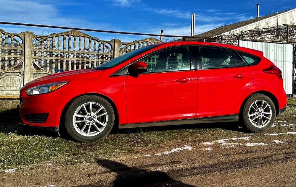 Ford Focus 2017 VIN 1FADP3K21HL247086 фото оголошення 6 з 17