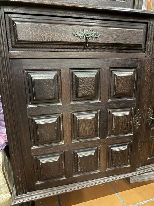 Móvel de sala / estante em madeira (antigo)