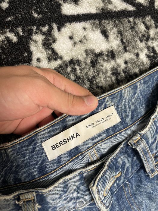 шорты Bershka.
