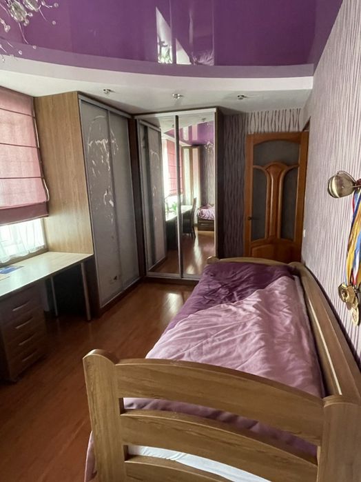 Свободна .Сдам 120 м.кв квартиру в самом Центре города