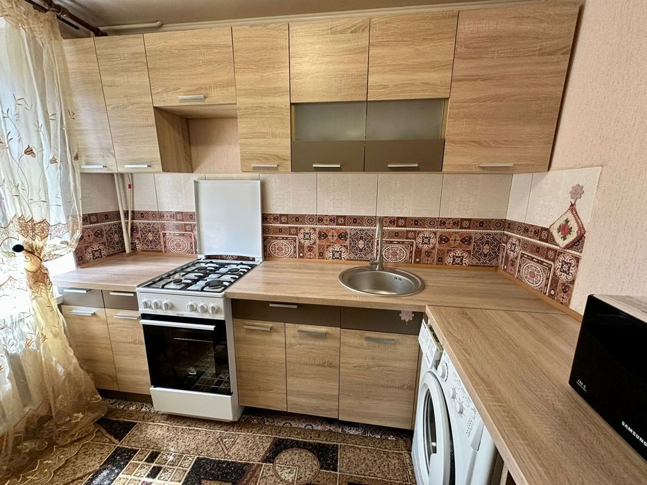 Продаж 1кім кв на 2 поверсі, вул.Гетьмана П.Скоропадського