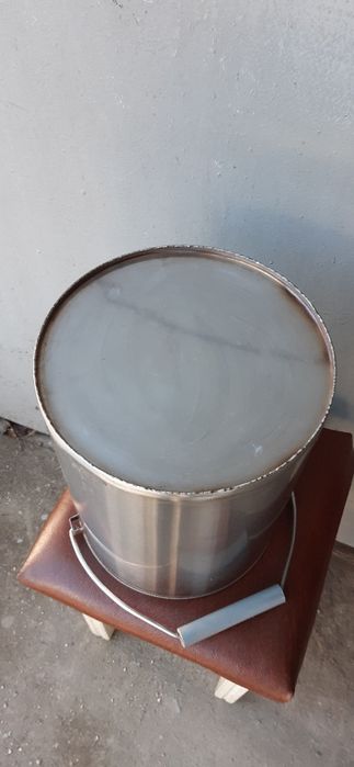 Продам ведро с нержавейки магнитная.