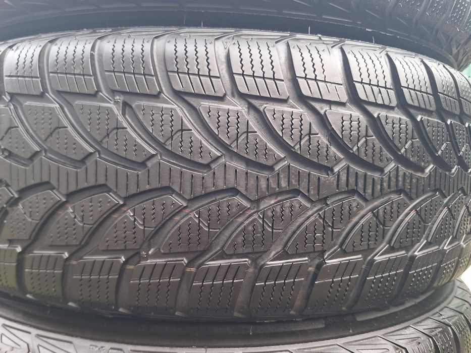 Зимовий Bridgestone 205 60 16 протектор 90%