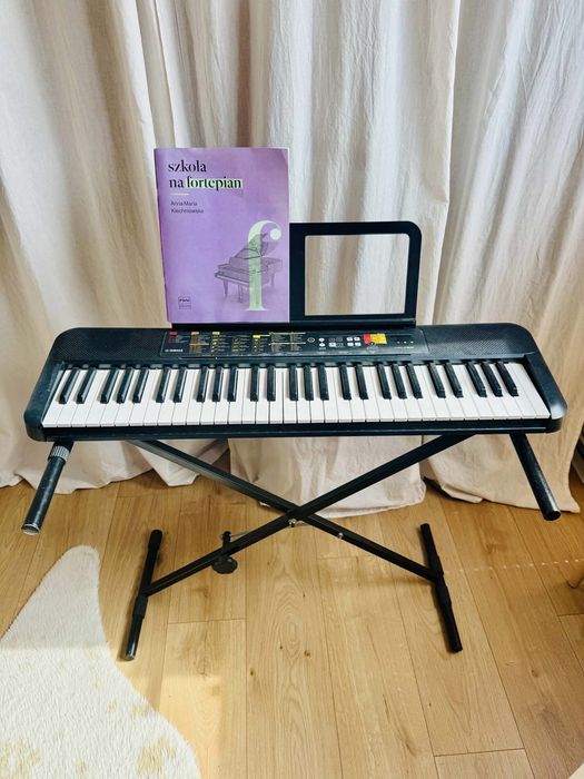 Keybord Yamaha w b. dobrym stanie