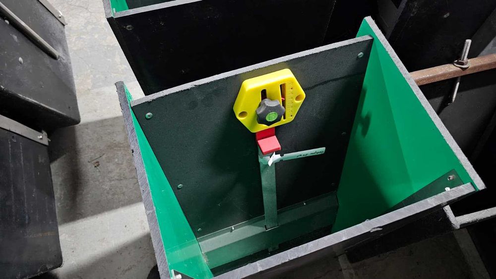 Karmiki paśniki warchlakowe odchowalnia import Holandia doskonały stan