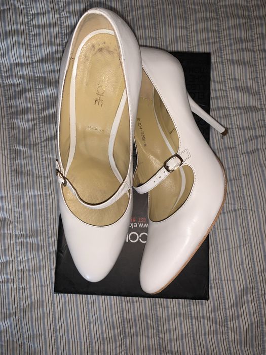 Босоніжки. Туфлі