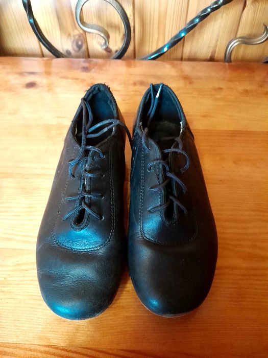 Продам танцювальні туфлі