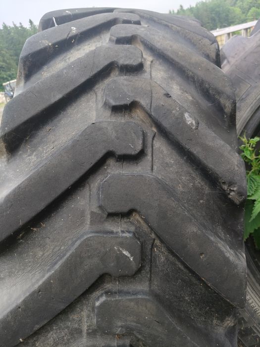 Opony Michelin 440/80 R28 (16.9-28)