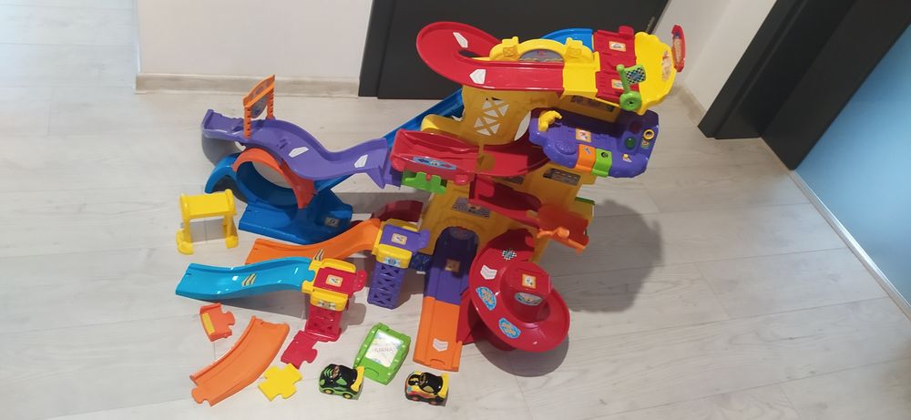 Tor wyścigowy Vtech, Rampa Vtech Tut Tut autka
