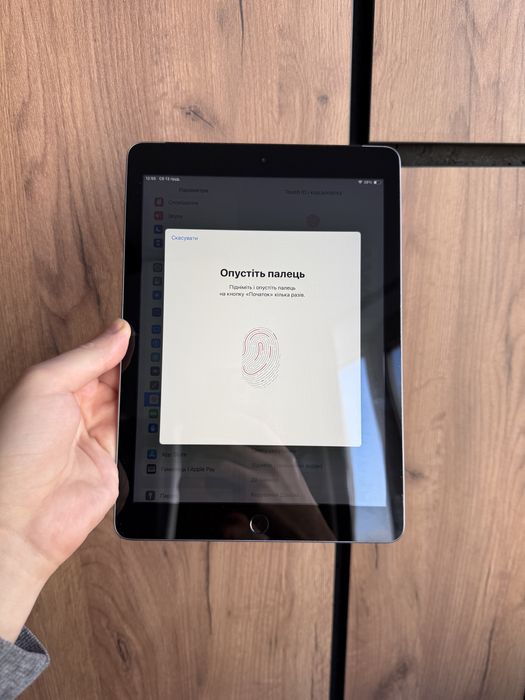 Apple iPad 6 32gb Wi-Fi + LTE