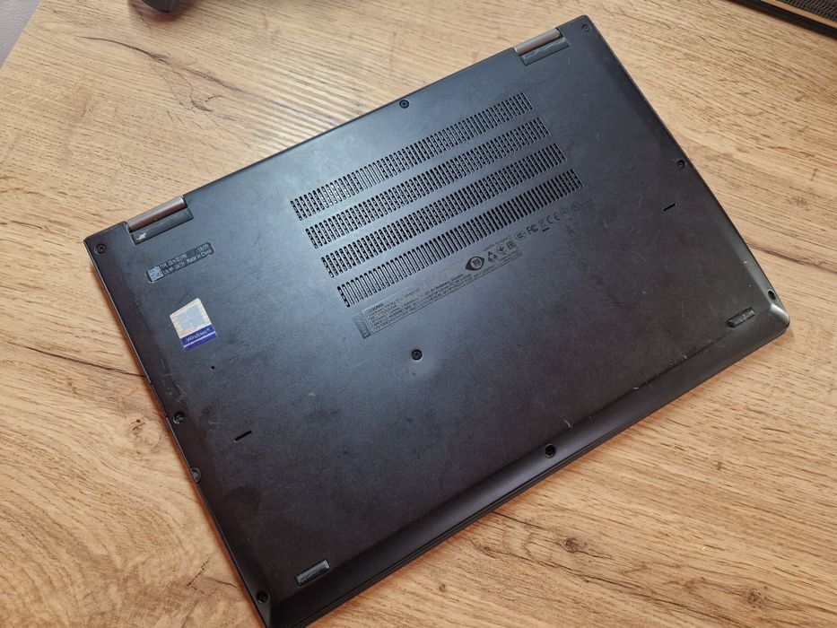 Lenovo ThinkPad X380 Yoga i5 8/256