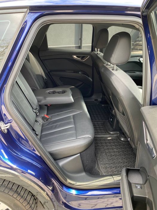 Продам Audi Q4 e-tron
