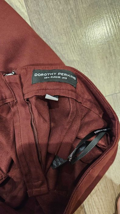 Spodnica mini z zamkiem