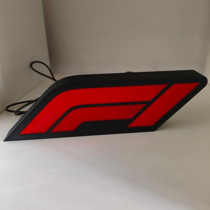 Luminária Fórmula 1 LED com Tomada e USB – Decoração Racing