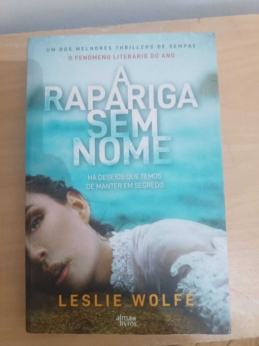 A Rapariga Sem Nome de Leslie Wolfe