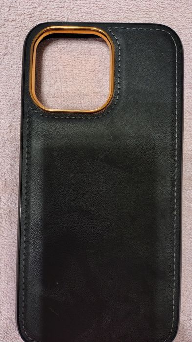 Чехлы для IPHONE 15 PRO MAX в идеальном состоянии