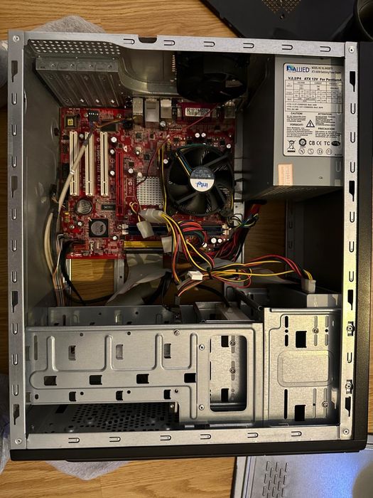 Torre de pc para pecas