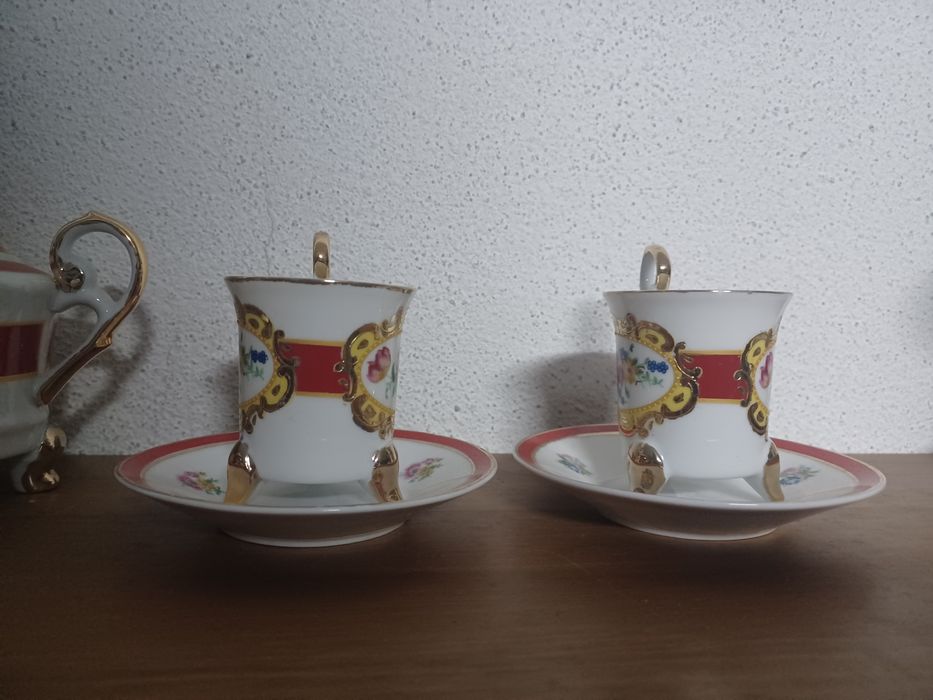 Conjunto de Café duplo com Açucareiro em porcelana