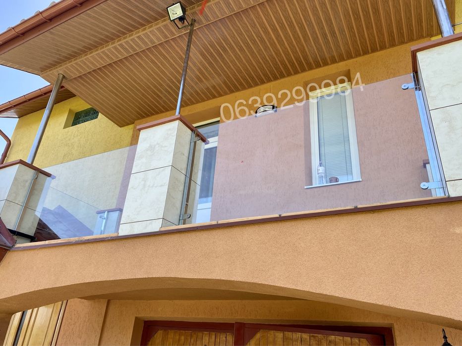 Скляні перила,вироби зі скла,сходи,балкони,тераси,дашки