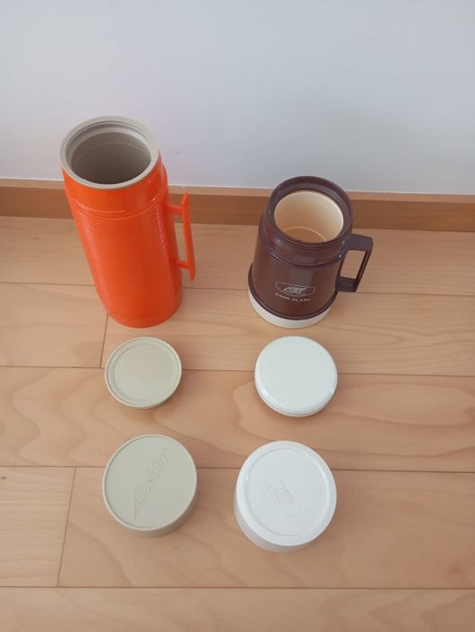Cafeteira e termos423437205462722562
