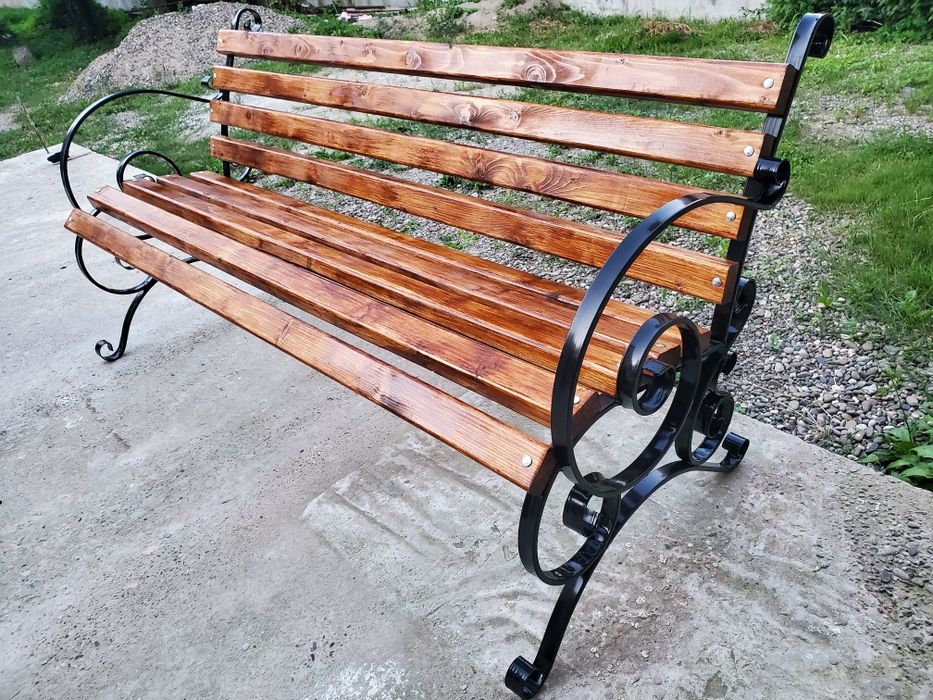 Лавочка 1.75 м кована