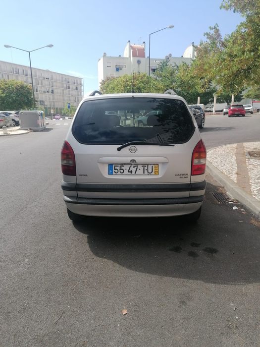 Opel Zafira A 2.0Dti (para despachar por estar parada)