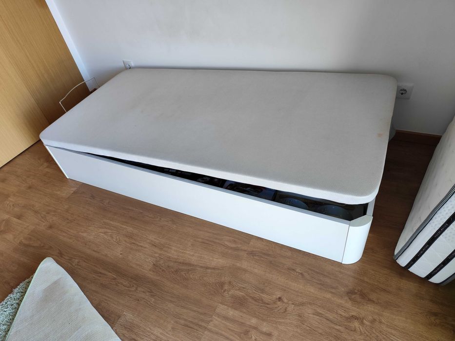 Sommier de solteiro com colchão