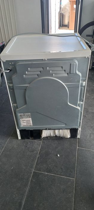 Maquina de secar roupa  usada muito poucas vezes  em Bom estado
