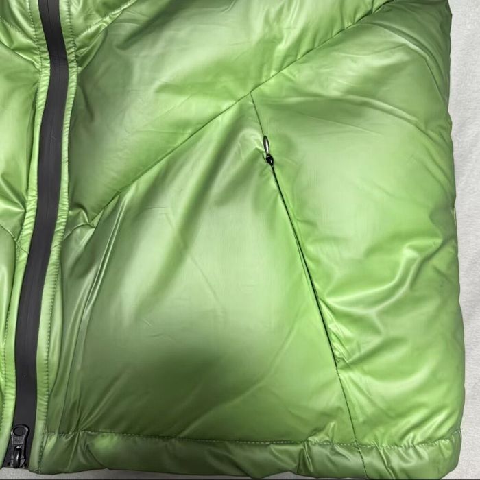 Пуховик від Mertra