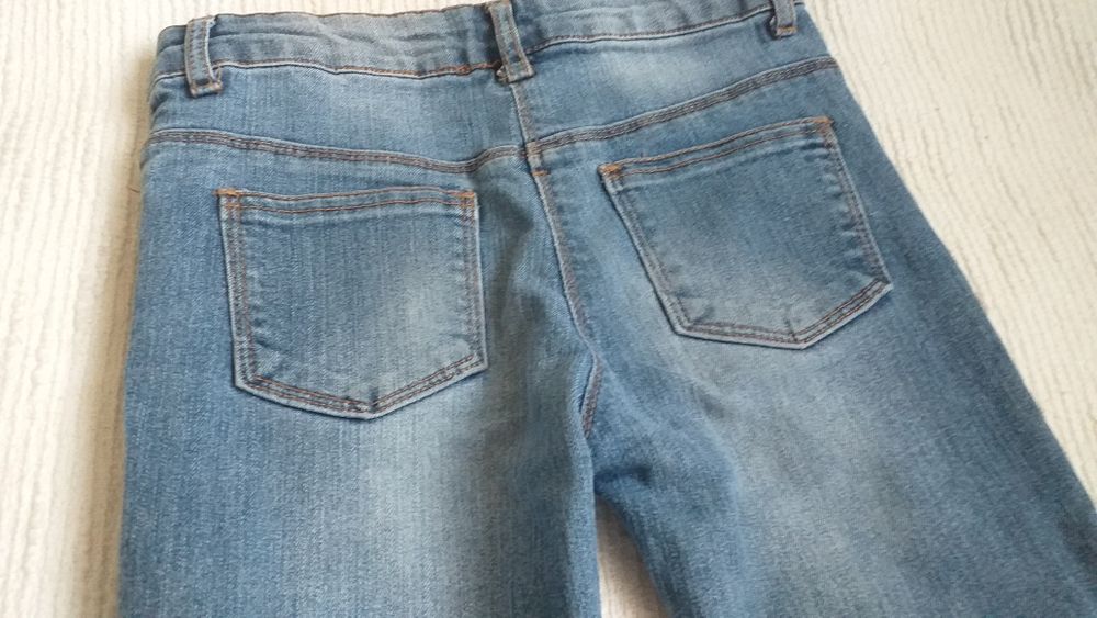 Spodnie jeansy rurki Primark r. 110-116
