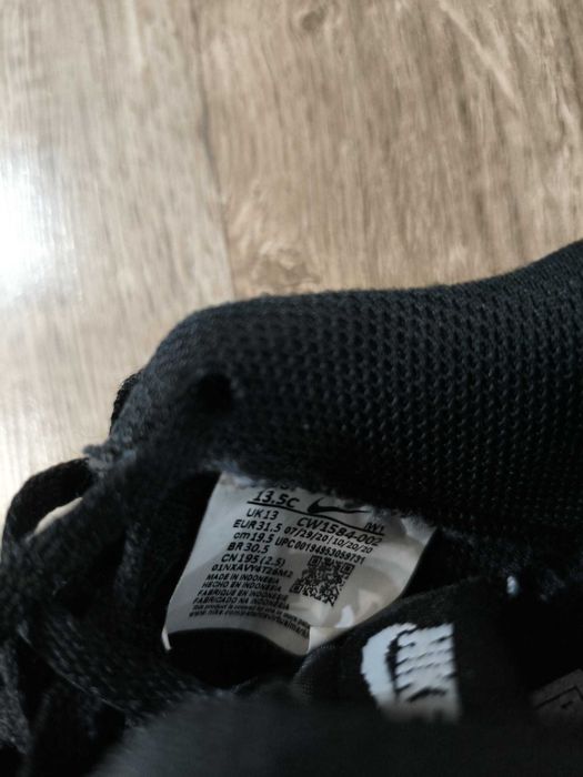 Czarne, Holograficzne Sneakersy Nike Air Force 1